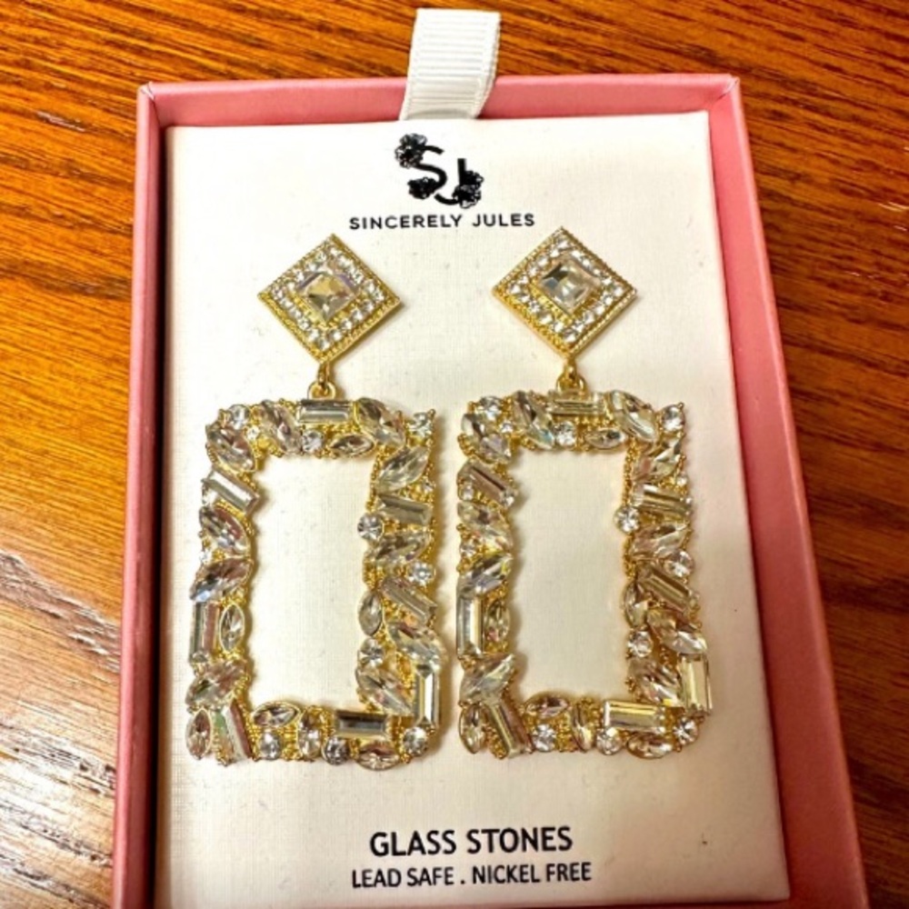 Sincerely JULES Glass stone earrings - Picture 1 of 1